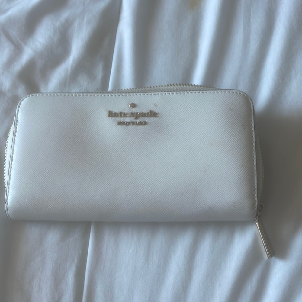 White Kate Spade Continental leather wallet